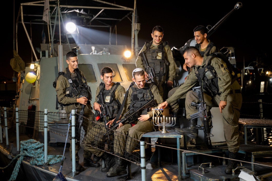 "קץ שם לחושך": הרע לא מקזז את הטוב - אלא מאתגר אותו