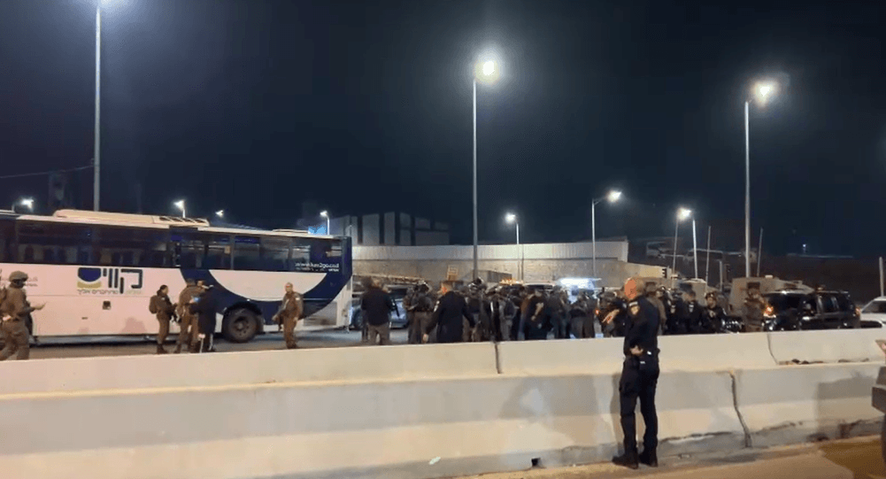 השידור החי נעצר כדי לקרוא תהילים לרפואת הנער בן ה-12 | צפו