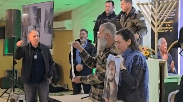 "דמנו הפך להפקר": אחיו של זאב ארליך על חילול הטקס לזכרו