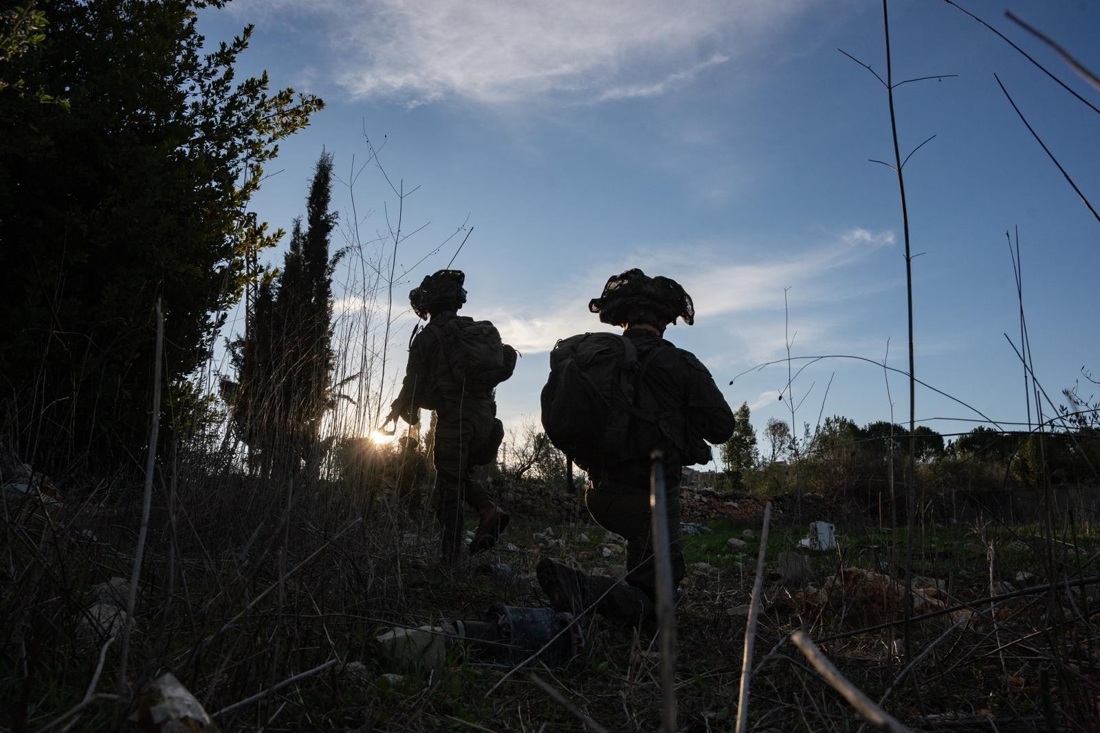 4 ישראלים חצו ללבנון ויידו אבנים על כוח צה"ל שבא לפזר אותם
