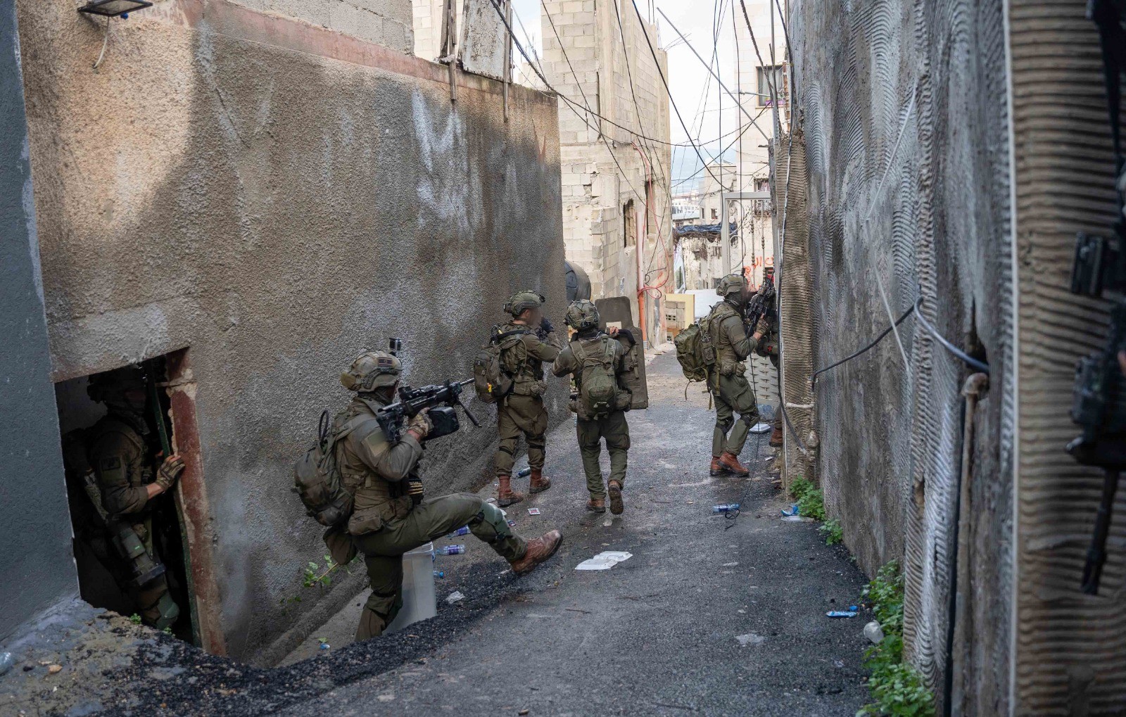 הושמדה מעבדת מטענים בטולכרם, 35 מחבלים נעצרו