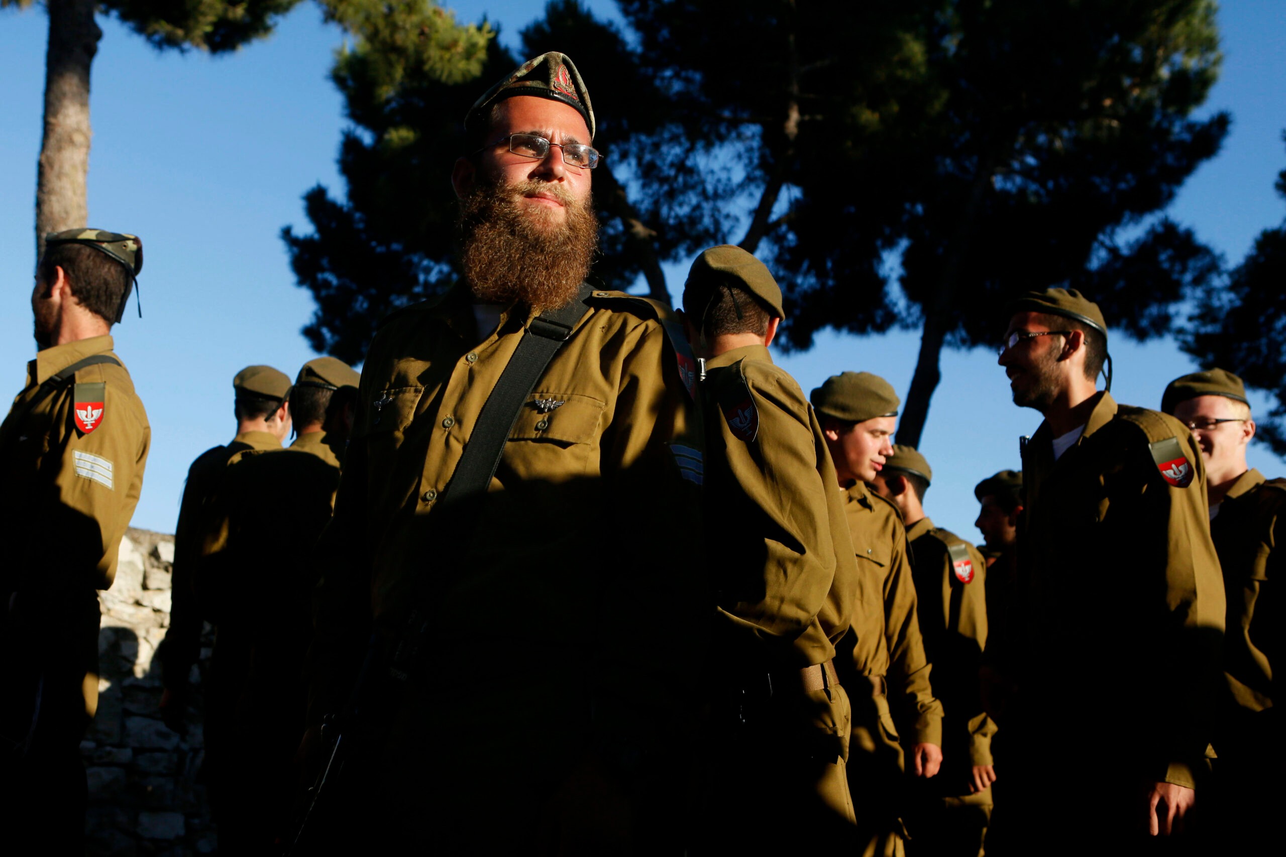 120 נשות לוחמים בדרישה מהשר כ"ץ: לשמור על קדושת המחנה בצה"ל