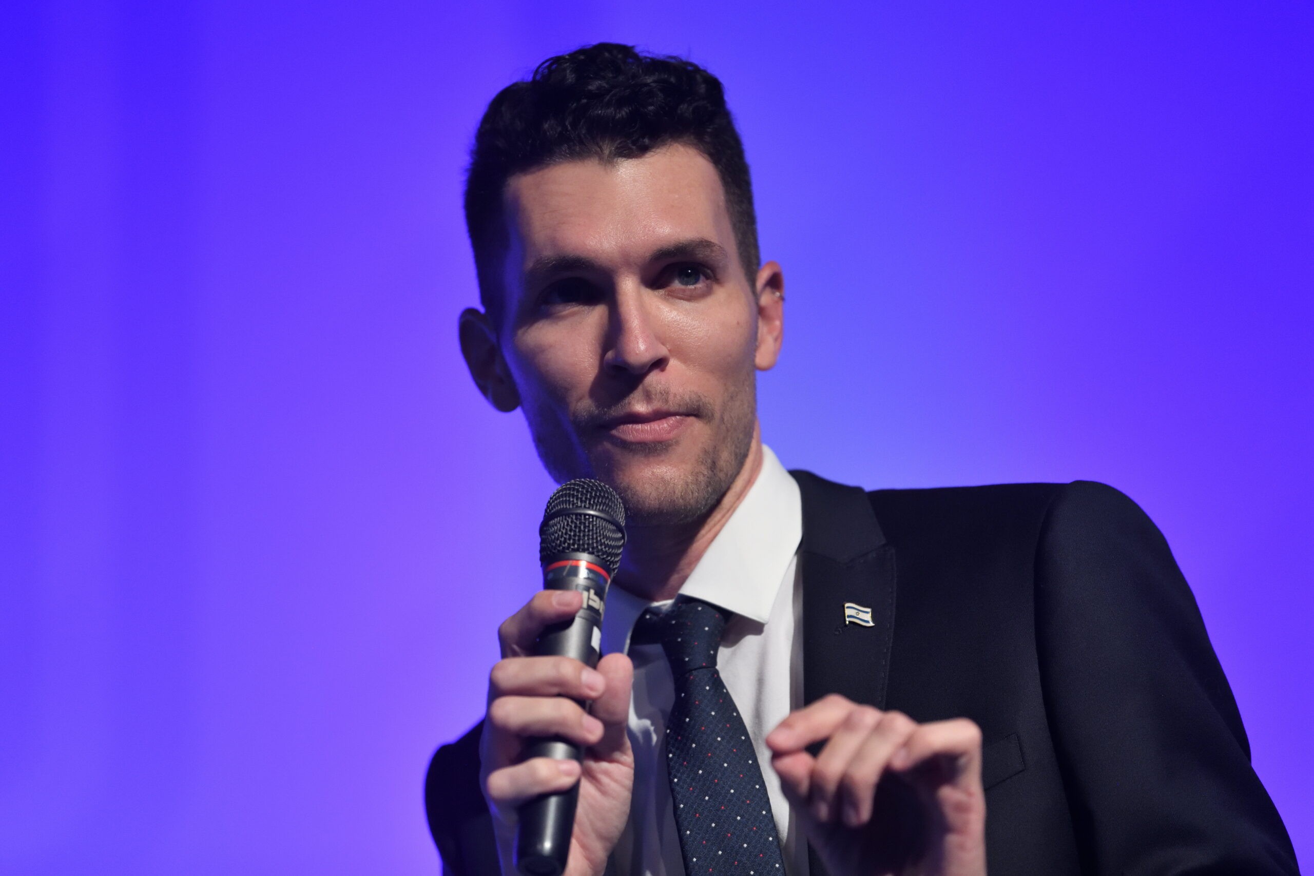 יש עתיד במתקפה על עידן רול: "החליט לקחת מנדט שאינו שייך לו"