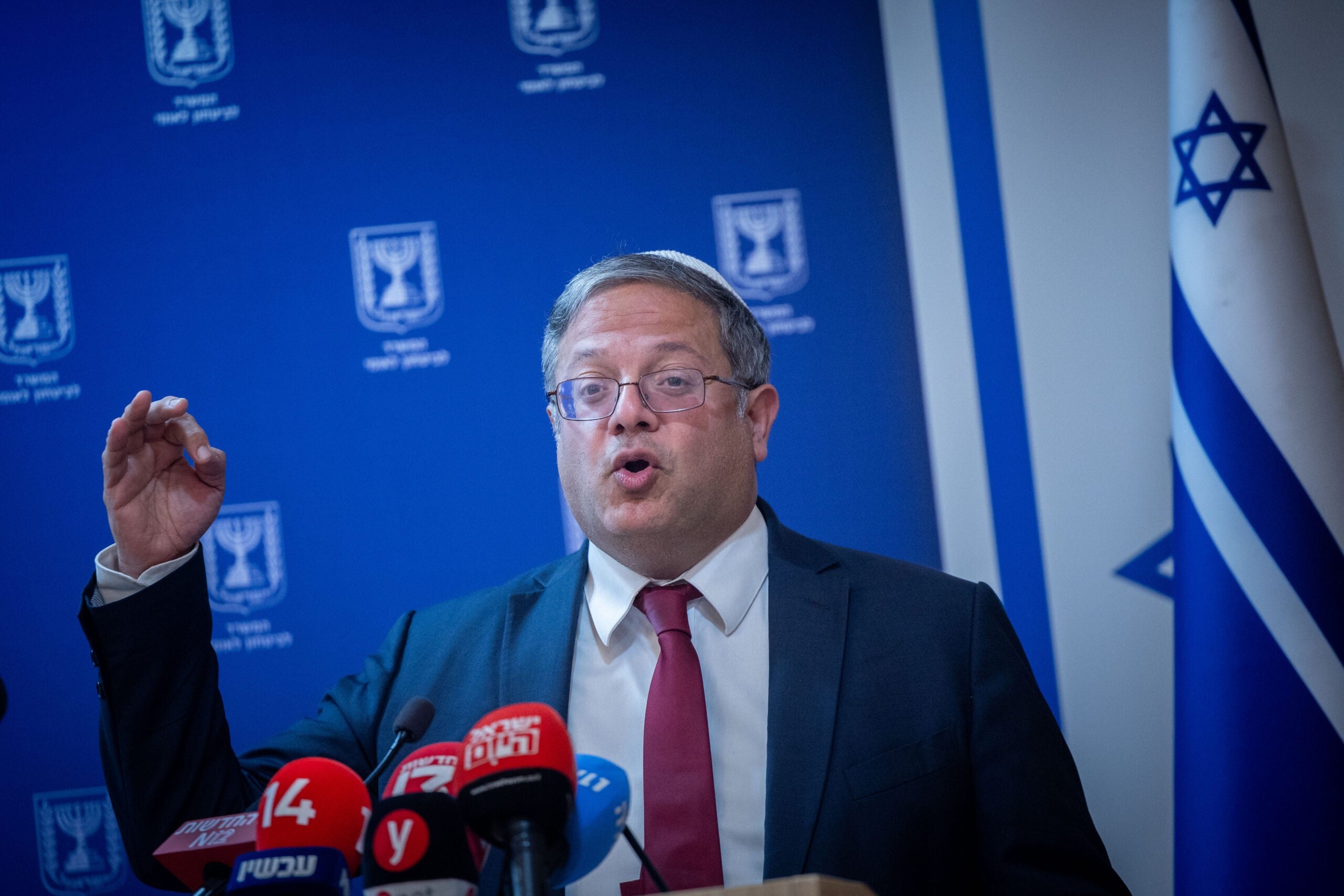בן גביר נגד החלטת בג״ץ: "לחטופים אין מי שיגן, למחבלים כן"