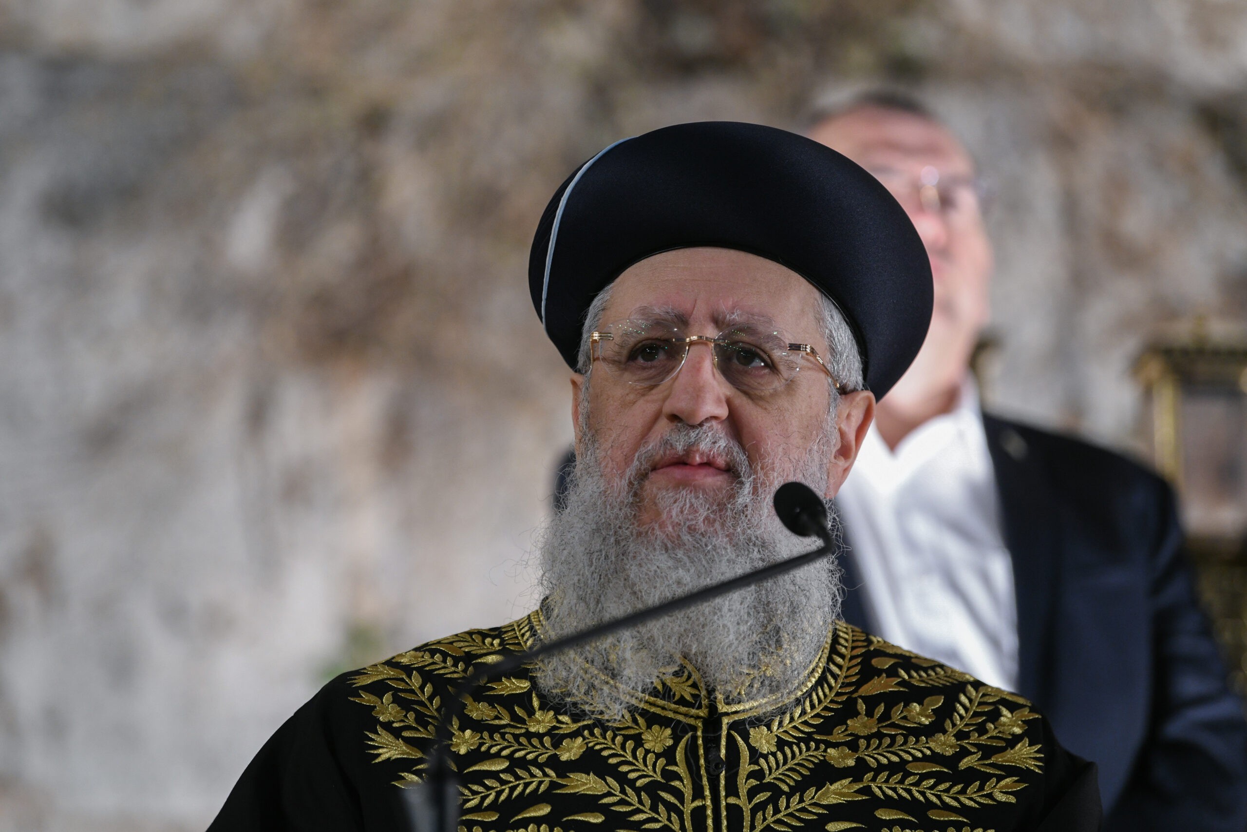 הראש"ל לרה"מ ולנשיא: "הצטרפו לקריאת טראמפ לשמור את השבת"