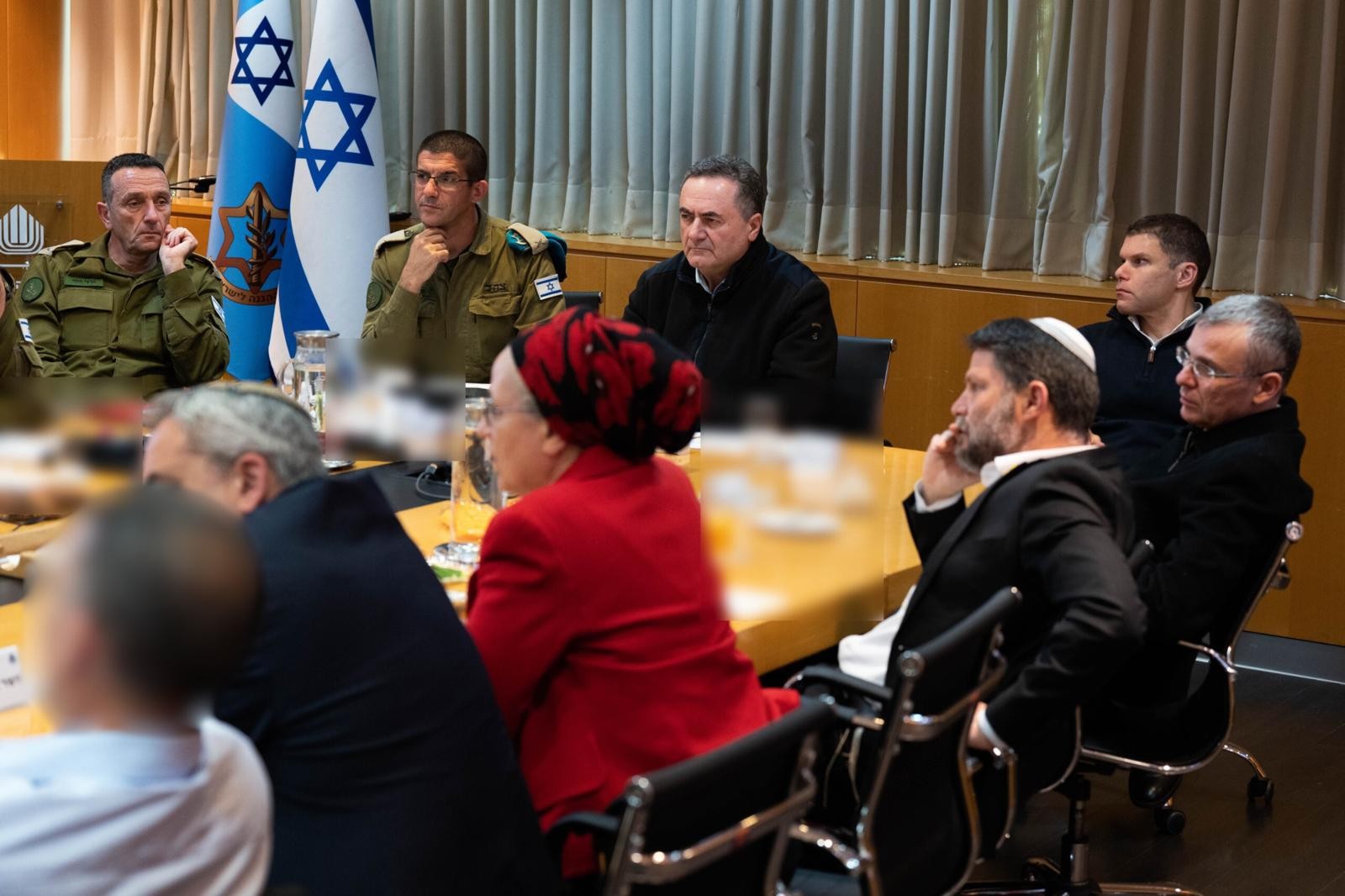 ללא בן גביר: השר כ"ץ קיים דיון על השמדת שלטון חמאס ברצועה