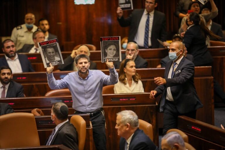 נותן גב לעסקה: סמוטריץ' מתנגד למתווה אך לא מתפטר מהממשלה