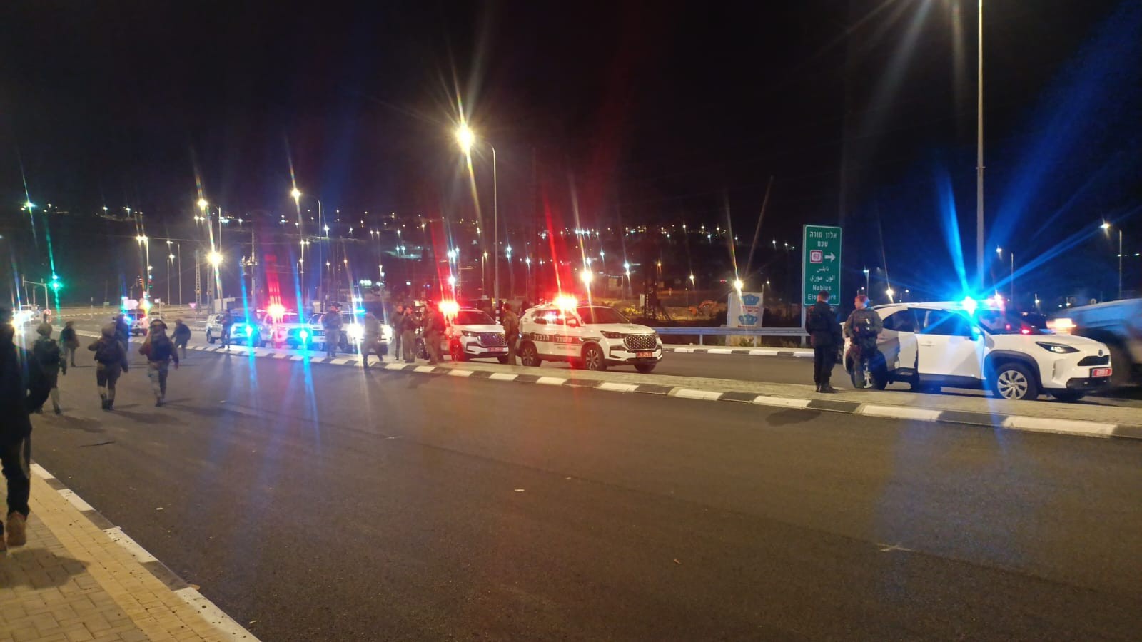 המתיישבים ניסו למחות נגד שחרור המחבלים, כך הגיבה המשטרה