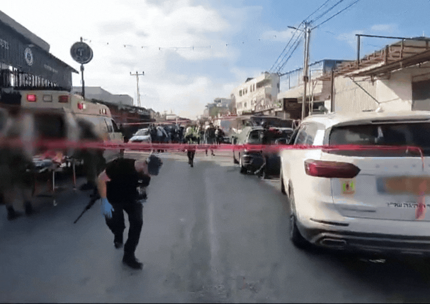 הפיגוע התרחש בשתי זירות: סמוך לכפר פונדוק ולאחר מכן בתוכו