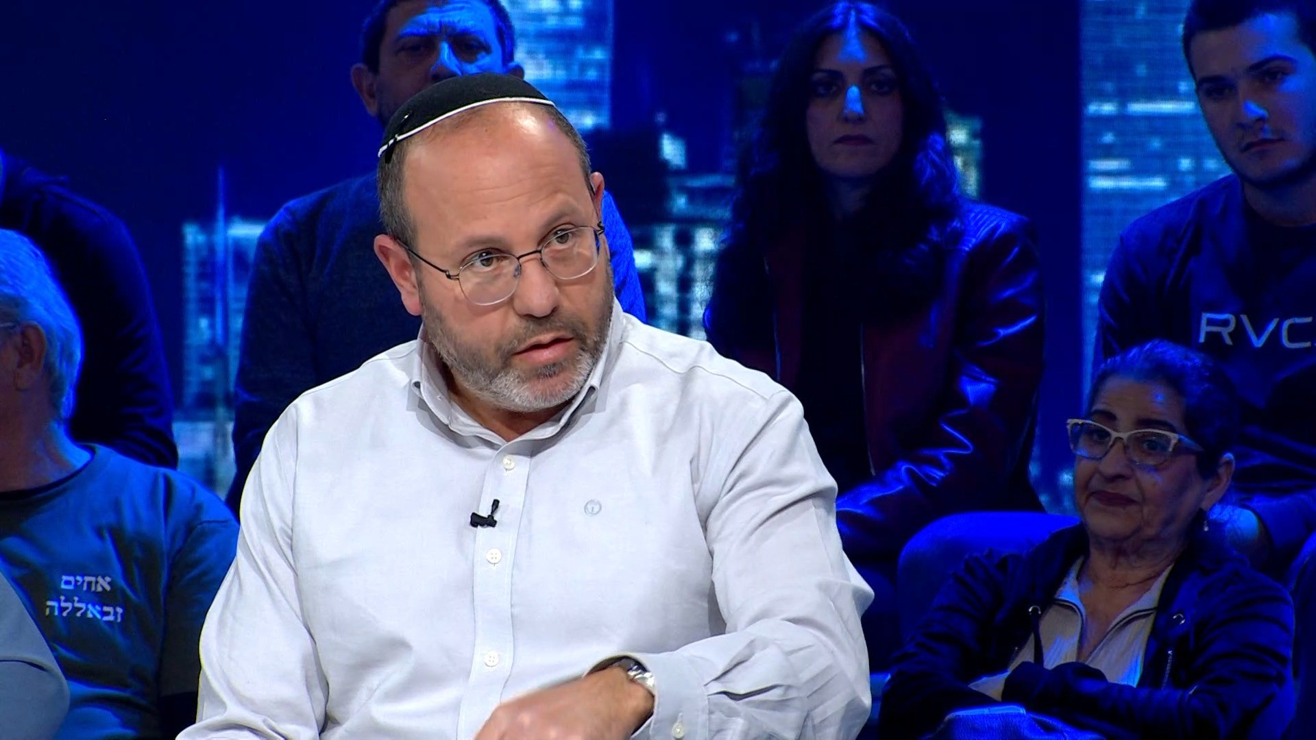 אב החטוף מגיב להודעת חמאס: "אין חשמל, אין מים, אין משאיות"