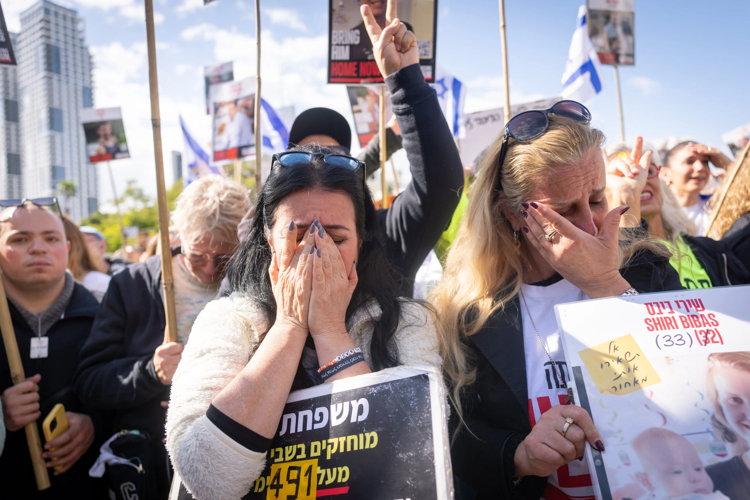 בעקבות החזרת הגופות: האומנים ביטלו את ההופעות שנקבעו למחר