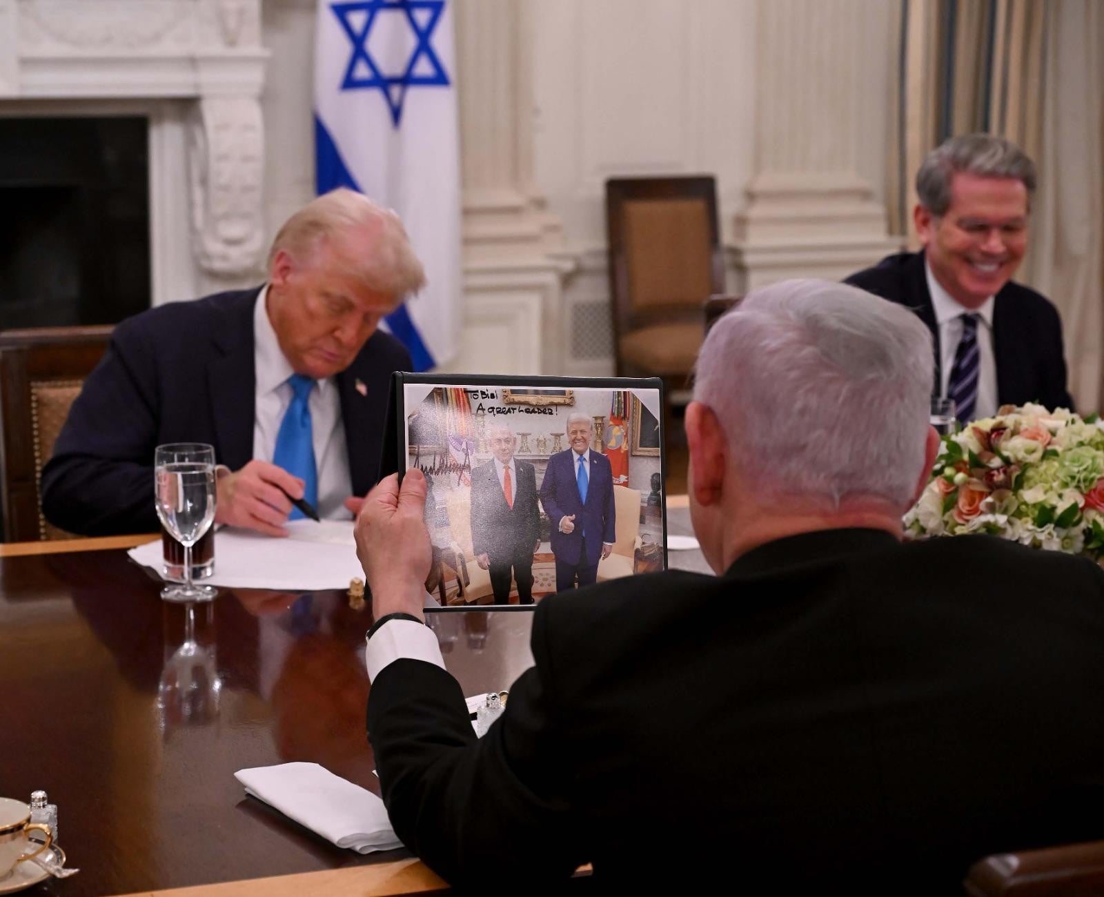 רוב הציבור משוכנע: פסגת טראמפ-נתניהו תרמה לשיפור של ישראל