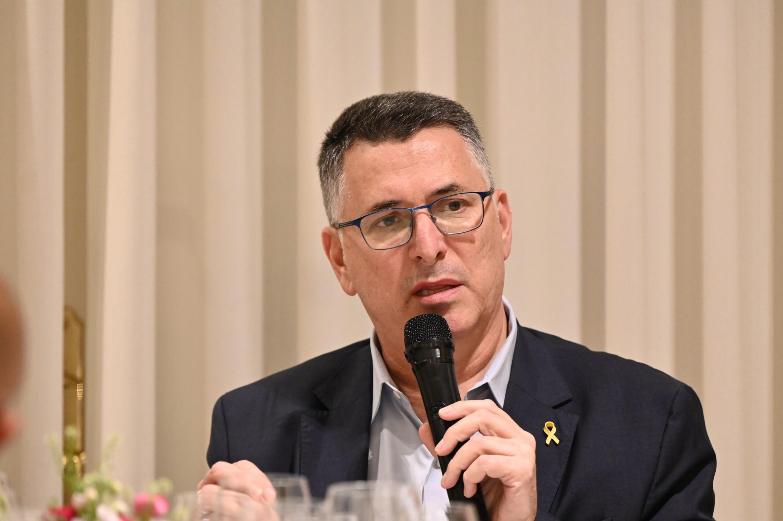 השר גדעון סער: "אם חמאס לא ישחרר את החטופים - נחזור ללחימה״