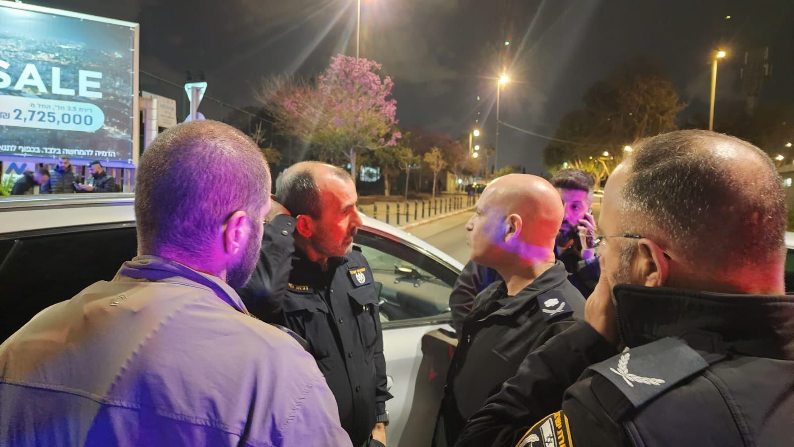 המפכ"ל הגיע לזירה, כוחות מיוחדים משתתפים במצוד אחר החשודים