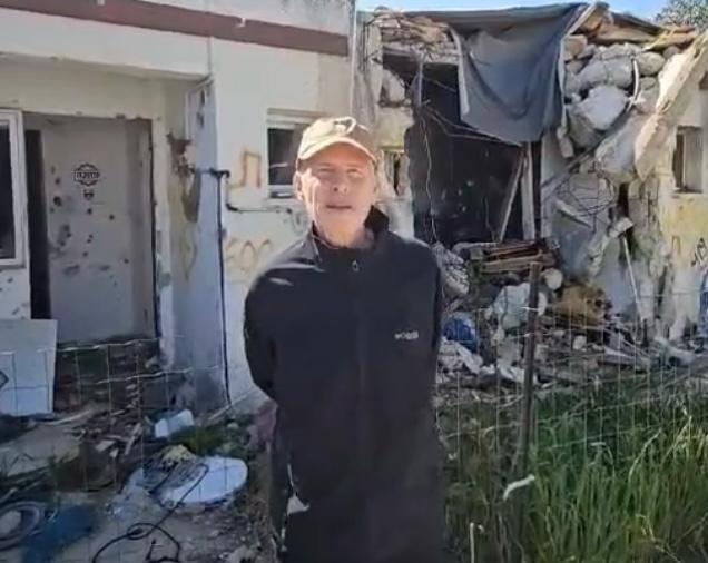 טראמפ פרסם סרטון של שורד השבי קית' סיגל | צפו