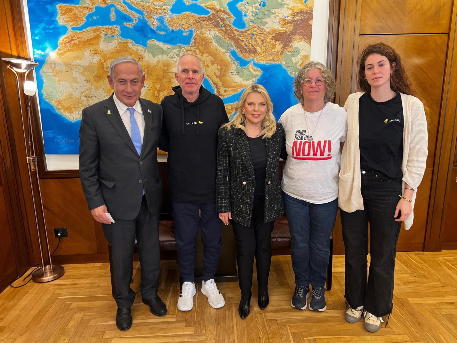 "כמה טוב שאתם כאן": המפגש של נתניהו עם קית' ואביבה סיגל