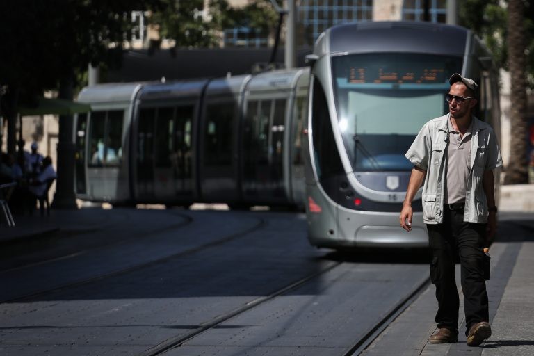 סוכל פיגוע משולב שתוכנן להתרחש ברכבת הקלה בירושלים