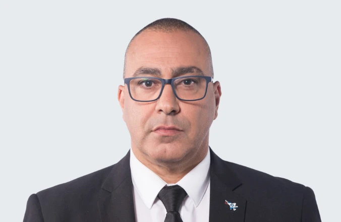 נועם אמיר
