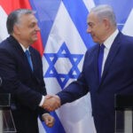 לאחר צווי המעצר: ראש הממשלה בנימין נתניהו נחת באירופה