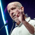 התנהלות ארגמן ורונן בר מוכיחה: אנו כפסע מדיקטטורה // דעה
