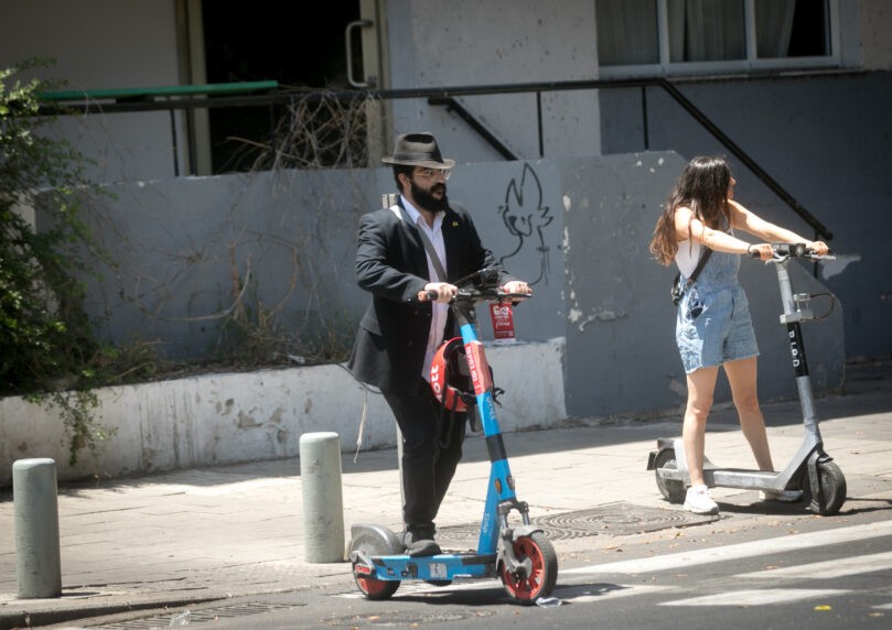 שתי תאונות קורקינט בזמן קצר: נערה בת 17 וגבר בן 39 נפצעו