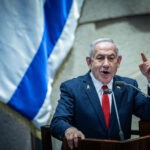 נתניהו נגד סטארמר: "מתגמל את הטרור המפלצתי של חמאס"