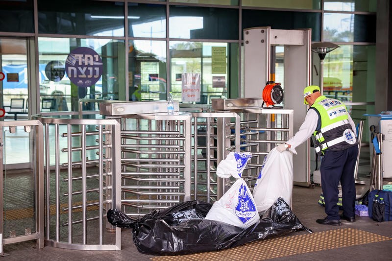 גבר כבן 70 נרצח בפיגוע דקירה בחיפה, ארבעה בני אדם נפצעו