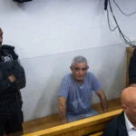 פעיל השמאל שמואשם בהטרדת שוטרת – הולך לחזור לפעילות ציבורית