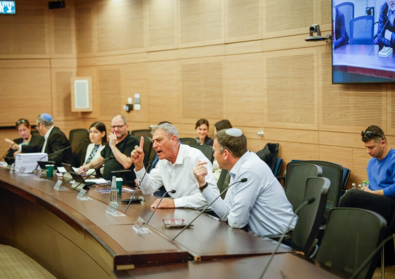 נדחו כל 71,369 ההסתייגויות נגד הצעת חוק יסוד השפיטה