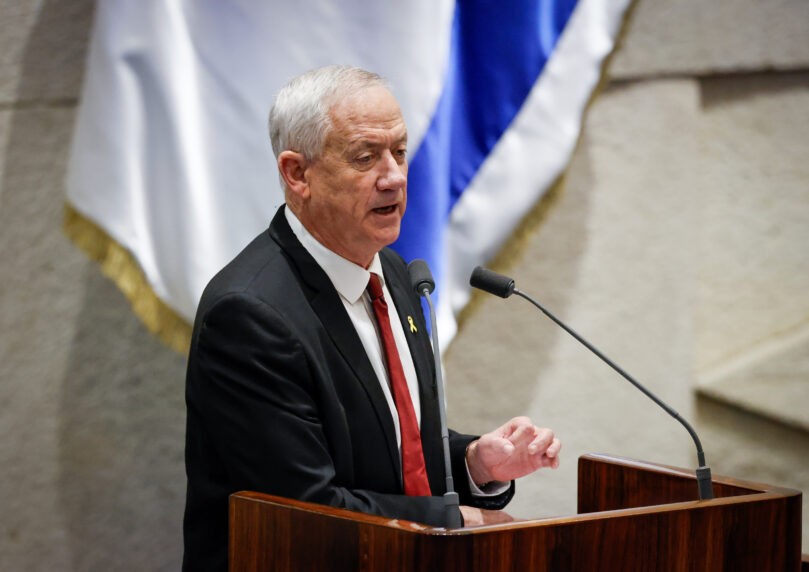 בני גנץ קורא לכבד את פסיקת בית המשפט העליון