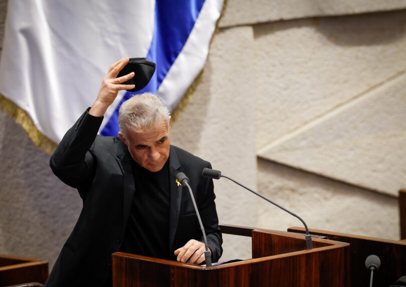 "כגודל הירידה בסקרים כך גודל ההסתה": הליכוד מגיב ליאיר לפיד