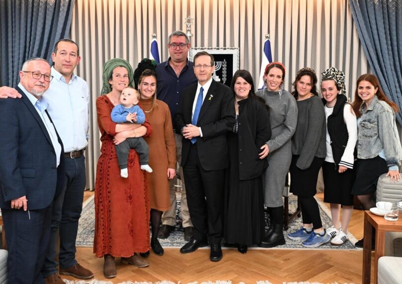 נשיא המדינה נפגש עם נציגות האלמנות ב״פורום הגבורה״