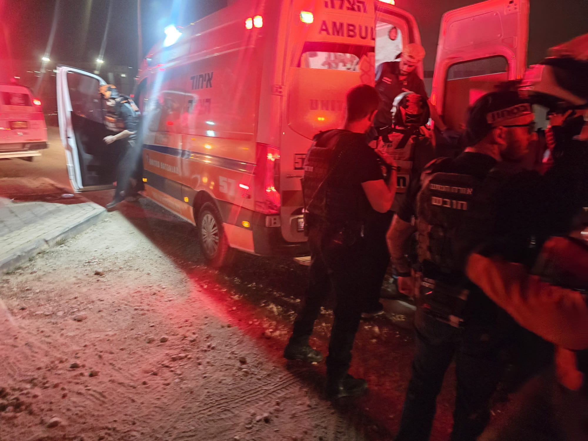 פיגוע ירי סמוך לאריאל: מתבצע מרדף אחר המחבל
