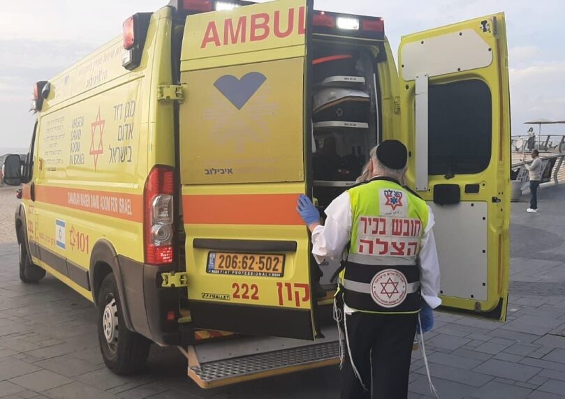 תל אביב: נער בן 16 פונה במצב בינוני לאחר אירוע אלימות
