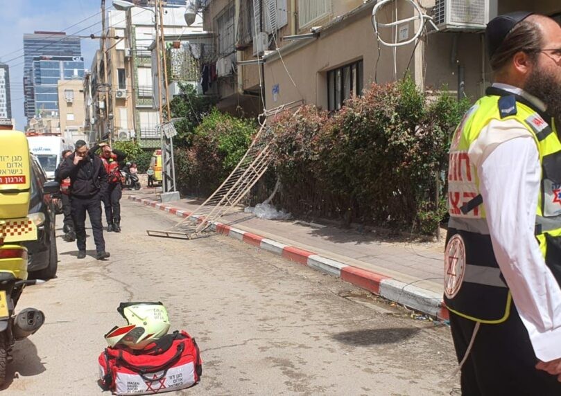 חריג: 3 פועלי בניין נפצעו באורחים שונים כתוצאה מהתחשמלות