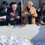 מייק האקבי ביקר בקבר הרבי מחב"ד והביע תמיכה גורפת בישראל