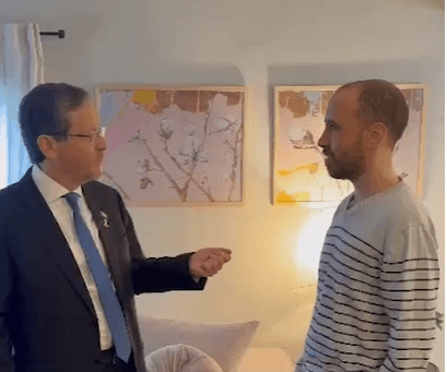 הרצוג לשורד השבי: "אני מתרגש לראות אותך - אתה גיבור לאומי"