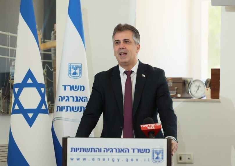שר האנרגיה והתשתיות אלי כהן מסר עדות פתוחה במשרדו