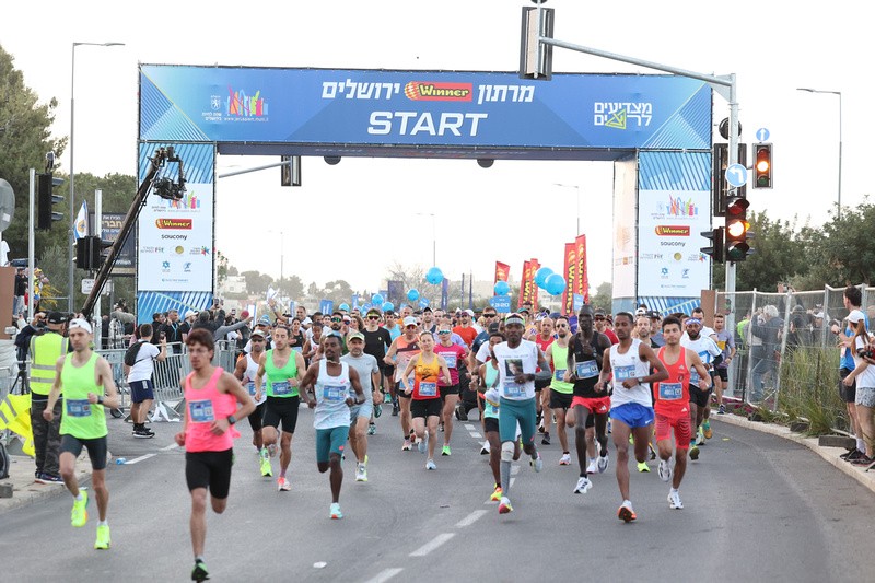40,000 רצים ורצות, ומזניקה אחת מרגשת | סיכום מרתון ירושלים