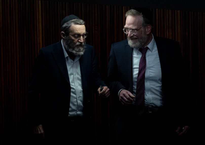 האיום גובר: גם חברי הכנסת גפני ופינדרוס קיבלו מעטפות חשודות
