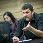 היועמ"שים מצפצפים על החוק ומעניקים מעמד לקרובי מחבלים