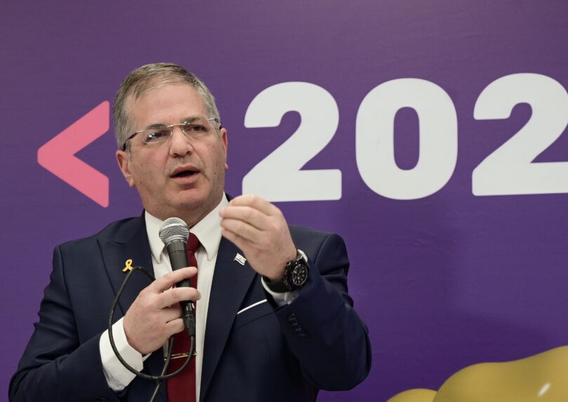קיש מגיב ללפיד: "ההסתה נגד רה"מ חוצה כל גבול, תעצור את זה"