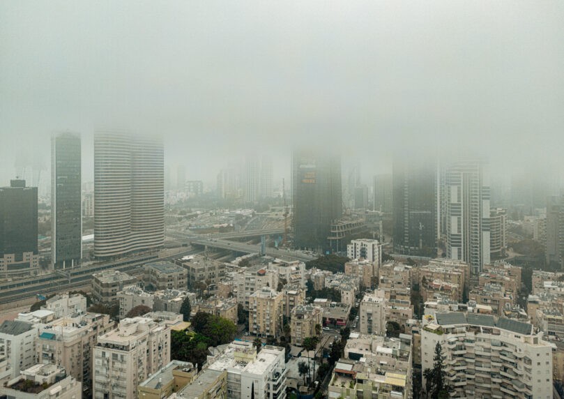תחזית מזג האוויר: ירידה בטמפרטורות, יתכן גשם קל במישור החוף
