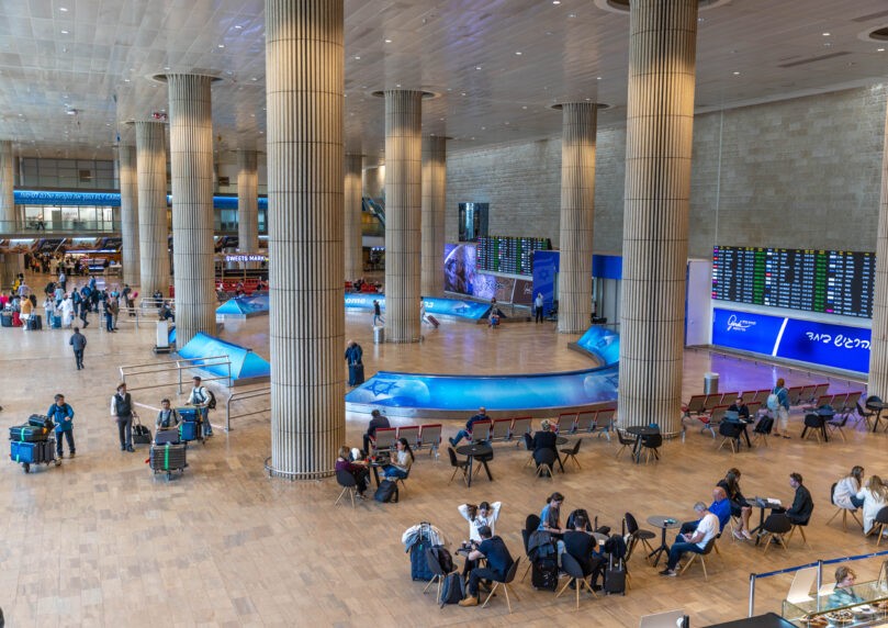 לאחר כמעט שעה: הכניסות לנתב"ג ייפתחו, תנועת המטוסים תחודש
