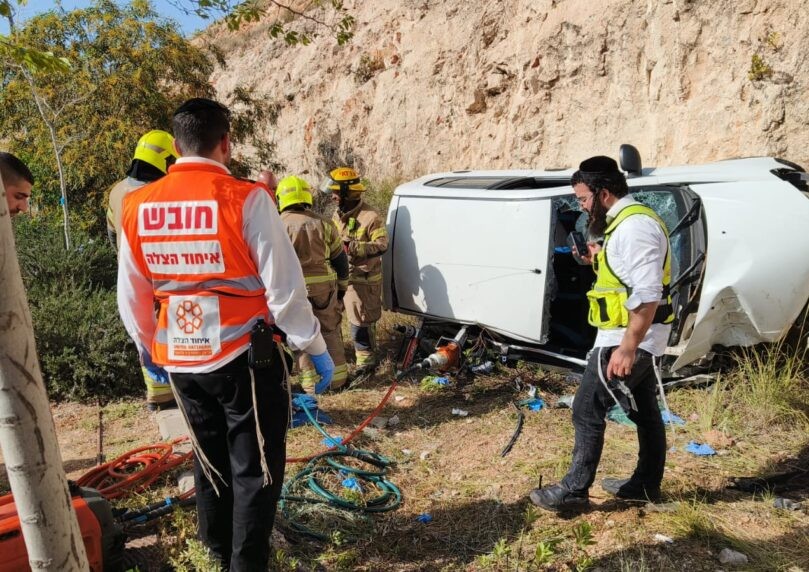 ראש העין: שתי נשים במצב קשה ובינוני כתוצאה מהתהפכות רכבן
