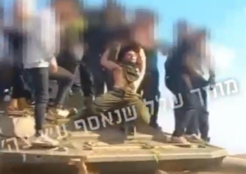 מדמם ומוקף בעשרות מחבלים: התיעוד המלא מחטיפתו של מתן אנגרסט