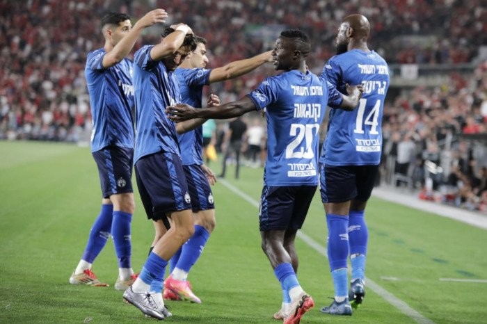 לפנתיאון: הפועל ב"ש הביסה 1:5 את הפועל ת"א ועלתה לגמר הגביע