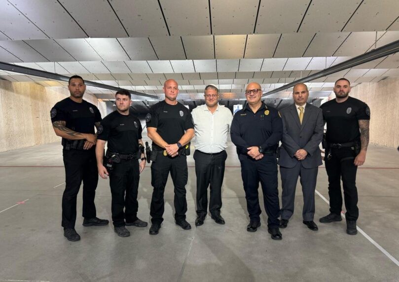 במהלך ביקור במיאמי: זו המתנה המפתיעה שקיבל השר בן גביר
