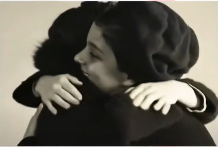 "לקבל חיבוק מאמא": פרויקט ה-AI המצמרר למען שורדי השואה