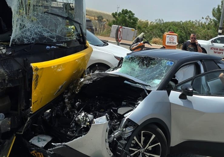 הרוג ומספר פצועים: תאונה קטלנית בכביש 8833 סמוך לצומת יחיעם